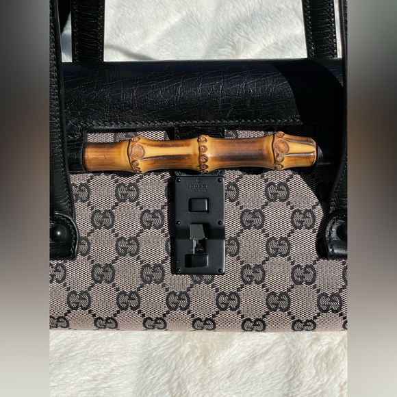 Gucci shoulder bag - Picture 10 of 16